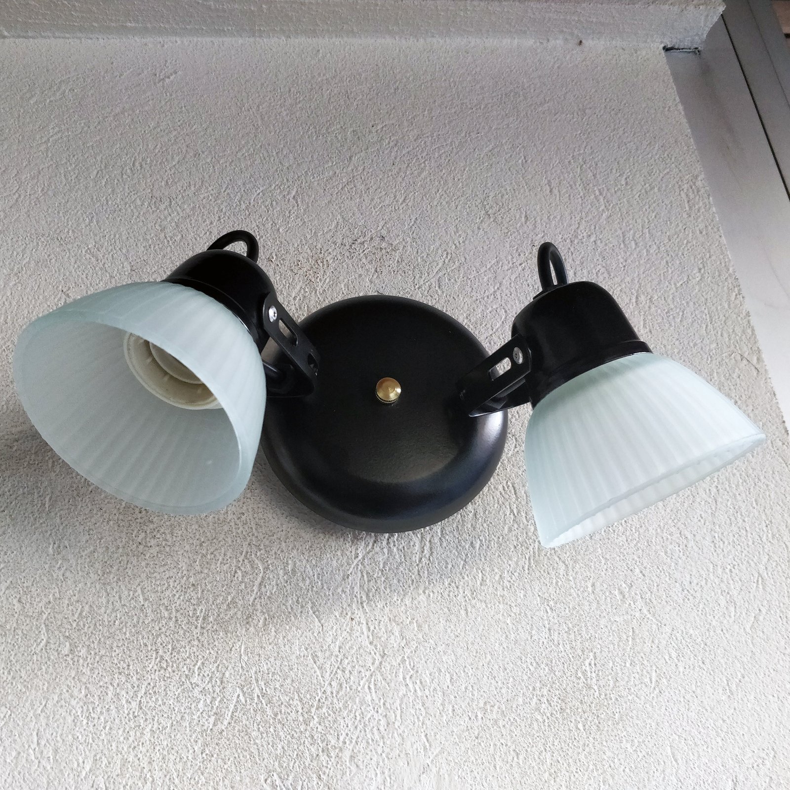 Tulipa2LNegroBaseRedonda