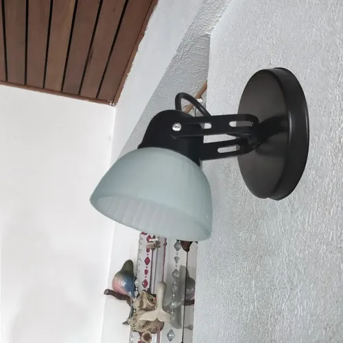 Aplique Spot Económico Metálico De 1 Luz E27 Con Tulipa De Vidrio Satinado - Imagen 4