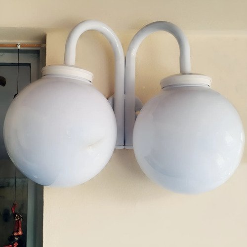 Aplique Globo Pared Ext. Decorativo Antivandalismo 2 Luces - Imagen 1