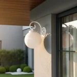 Farol Ménsula Colonial Fundición Alum. Globo Vidrio Opal 25